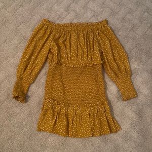 Super cute mustard colored dress